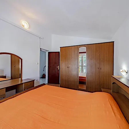 Apartment Vesna Brna