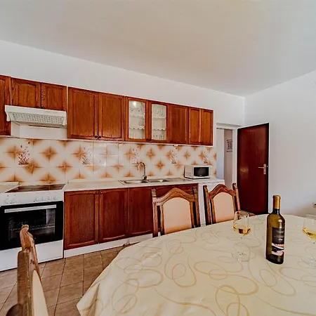 Apartment Vesna Brna